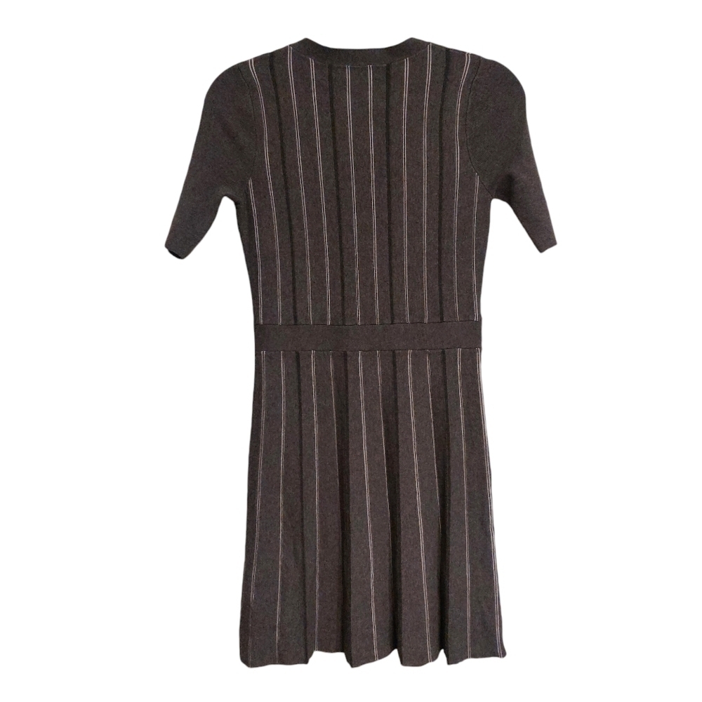 Banana Republic Short Sleeve Fit and Flare Knit Midi Dress- size XS - Picture 2 of 7